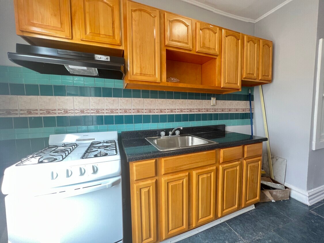 326 Summit Ave 203 - 333 Summit Ave
