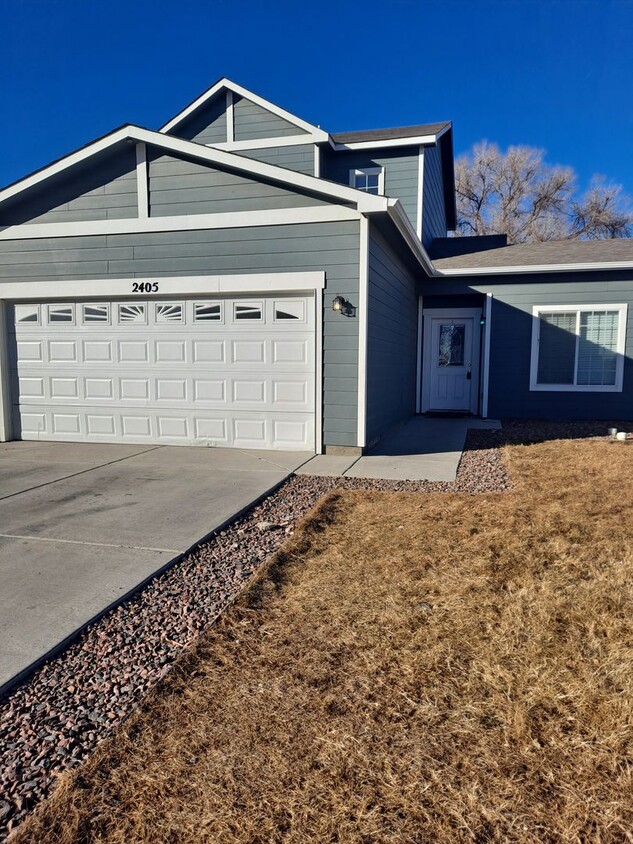 Foto principal - ALL PROSPECTIVE TENANTS MUST SUBMIT A $58 ...