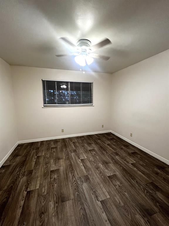 Foto del edificio - 1037 E 44th St