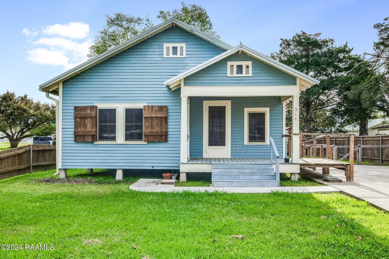 Primary Photo - 314 Olive St