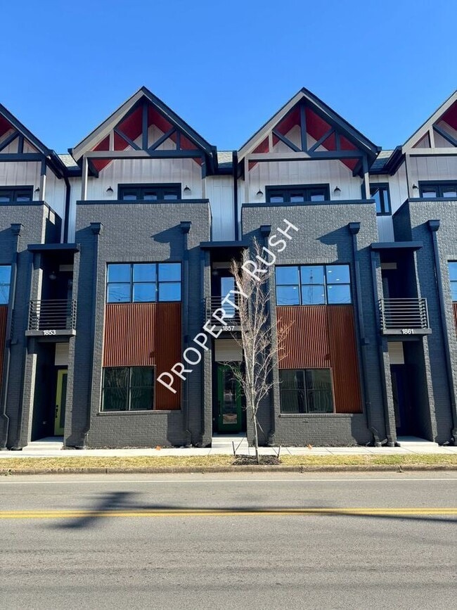 Photo - 1857 Zeta Way House