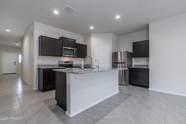 Building Photo - 5206 Gummite Dr