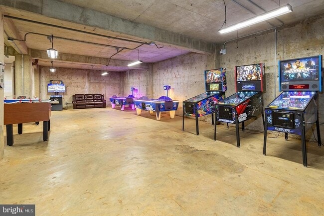 Photo - 4600 Duke St Apartment