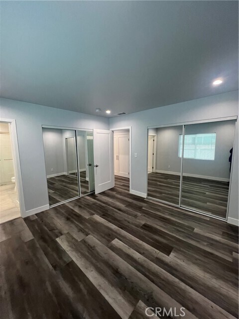 Building Photo - 7509 Irwingrove Dr