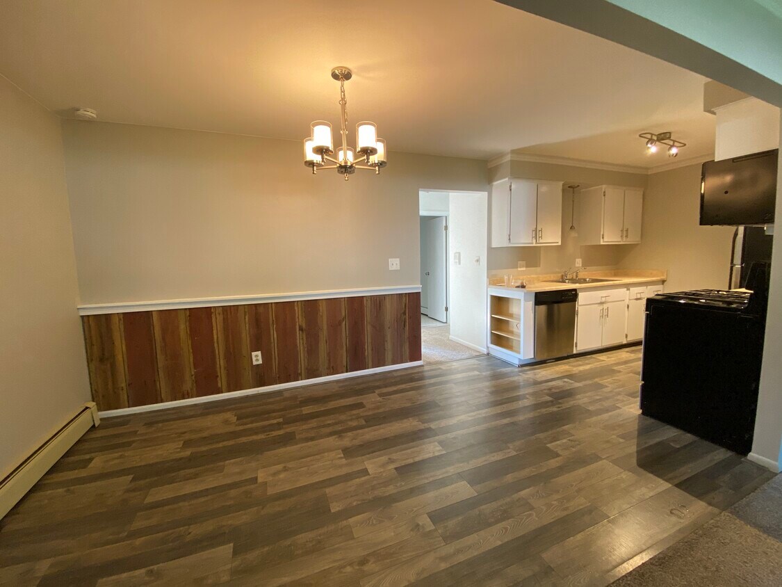 1600 Oakland St Unit 4, Saint Clair, MI 48079 Condo for Rent in