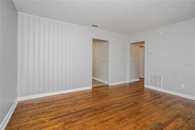 Foto del edificio - 4435 Fairview Ave