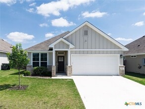 Building Photo - 812 La Parra Bend