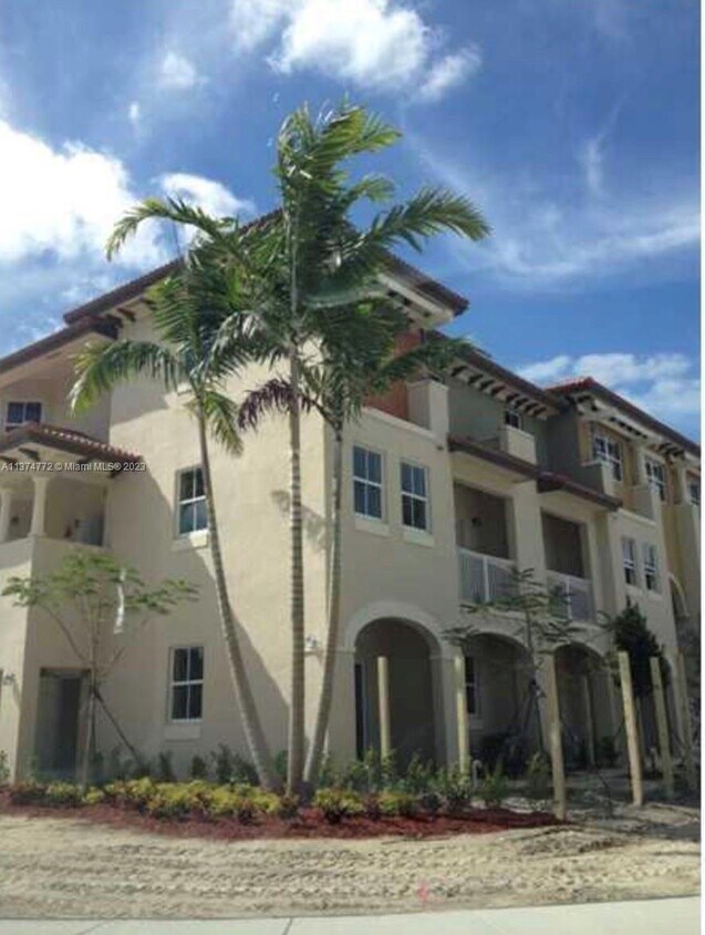 8800 NW 97th Ave Unit 201, Doral, FL 33178 Condo for Rent in Doral