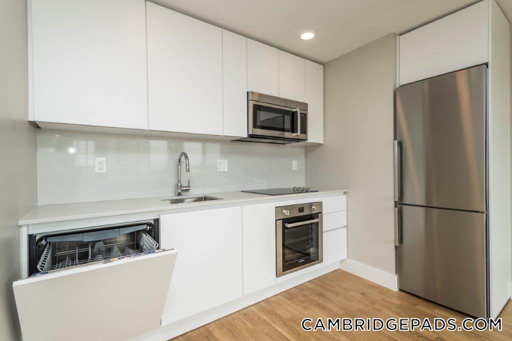 Foto principal - 334 Harvard St