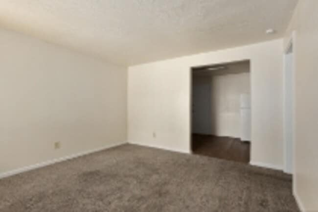 Building Photo - 409 W 87 Pl