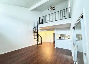 Building Photo - 12251 W Village Dr