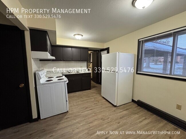 Foto del edificio - 3328 Bailey St NW