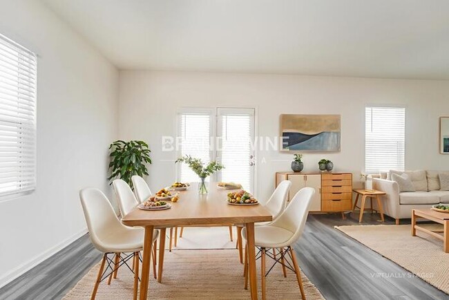 Foto del edificio - 34 Rowlett Pl