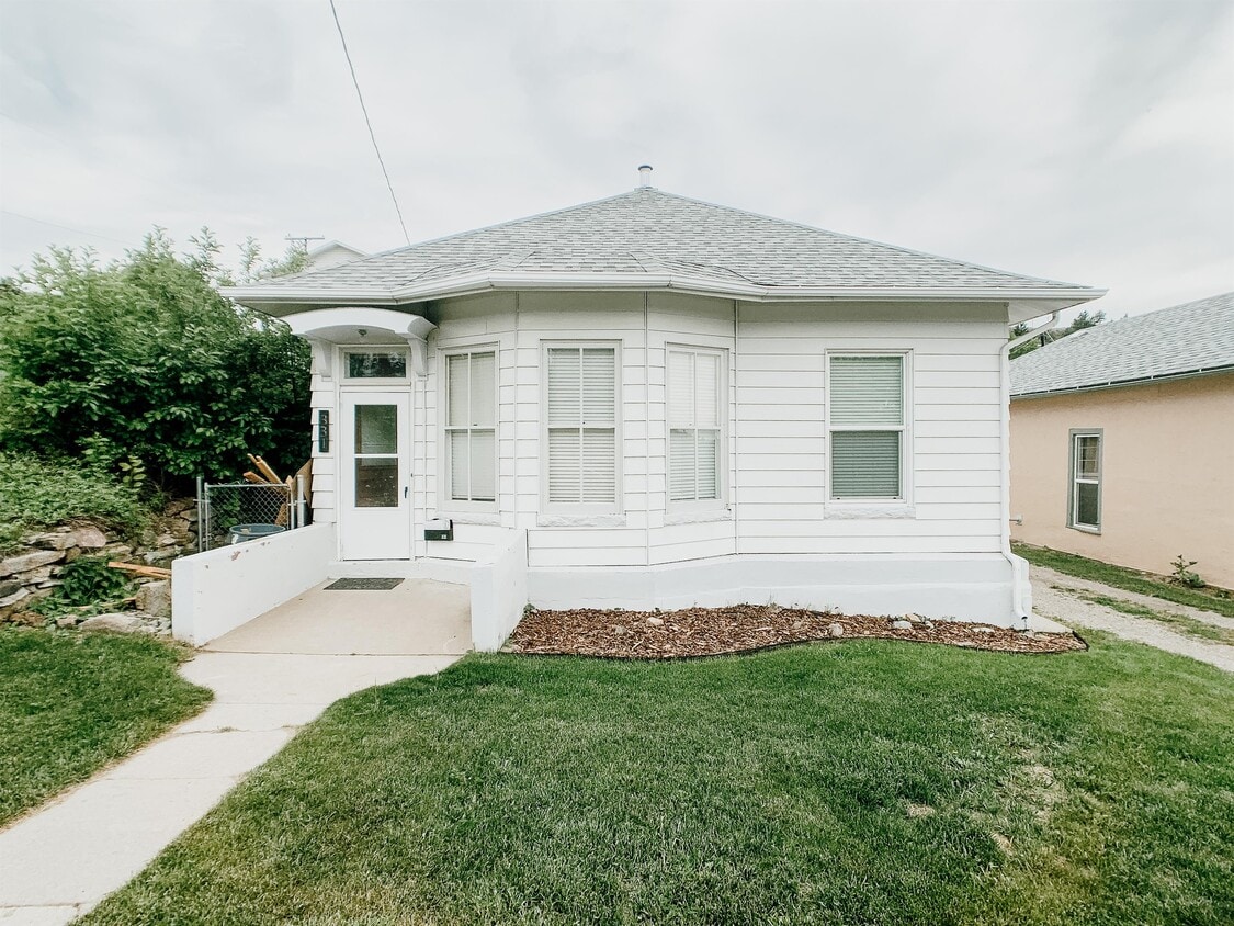 331 State St Helena Mt 59601 House For Rent In Helena Mt Apartments Com