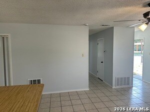 Foto del edificio - 401 W Adams St