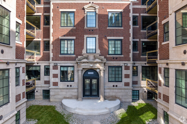 Building Photo - Bethune Lofts