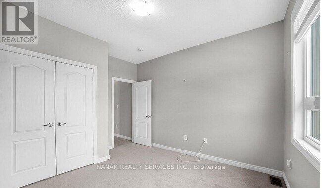 Photo du bâtiment - 77 Great Fls Blvd