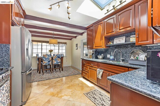 Foto del edificio - 1317 Homestead Ln