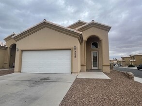 Building Photo - 3659 Grand Bahamas Dr