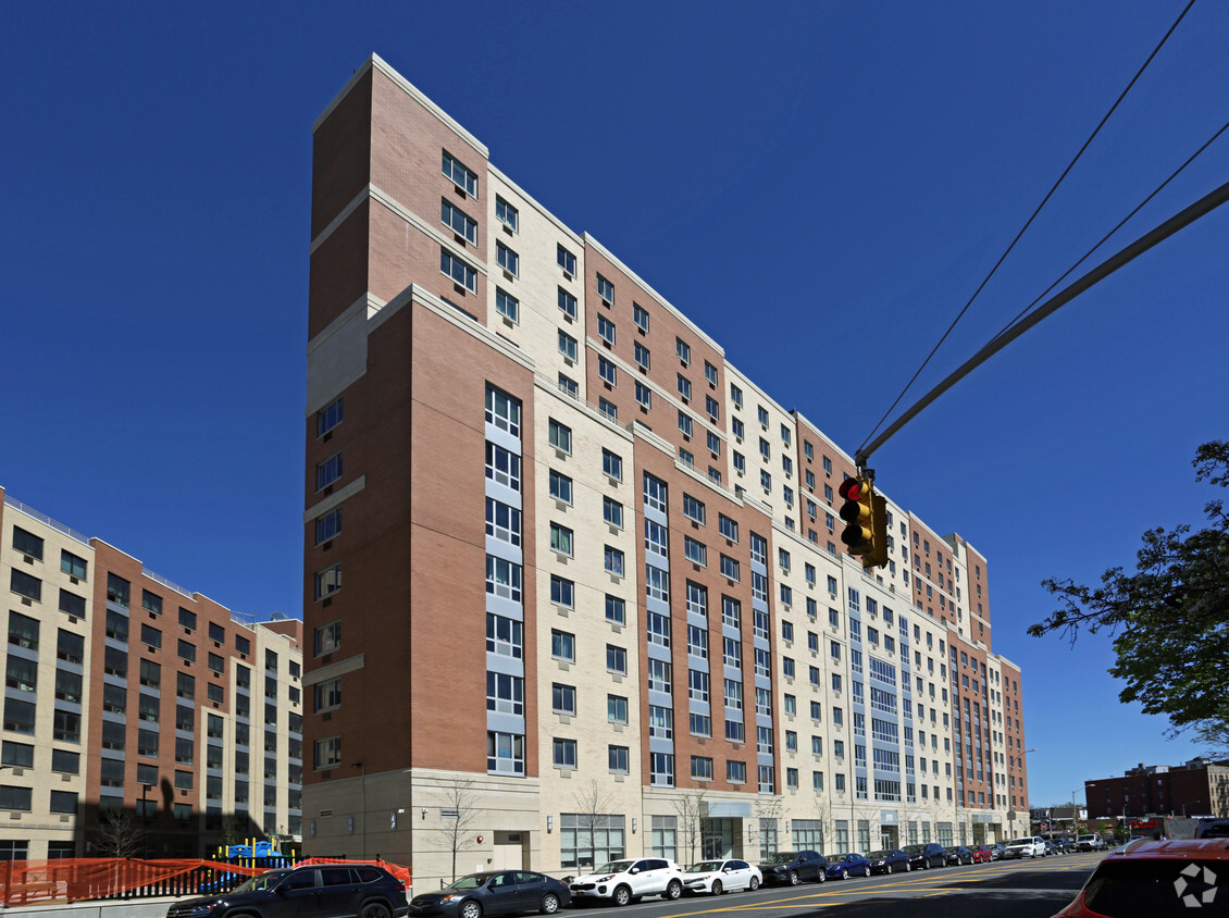 Primary Photo - Crossroads Plaza: Phase II