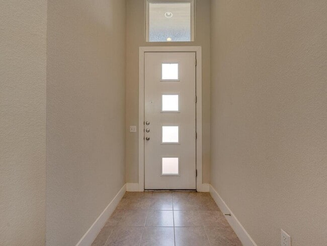 Building Photo - 305 Bridgeford Dr