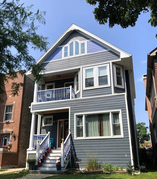 Building Photo - 3840 N Francisco Ave
