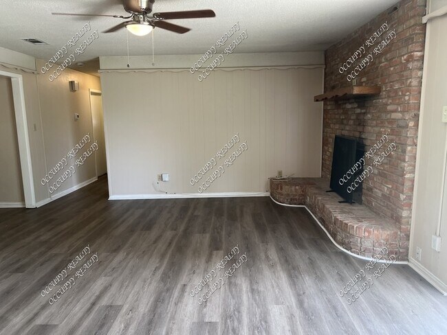 Building Photo - 361 Heirloom Dr