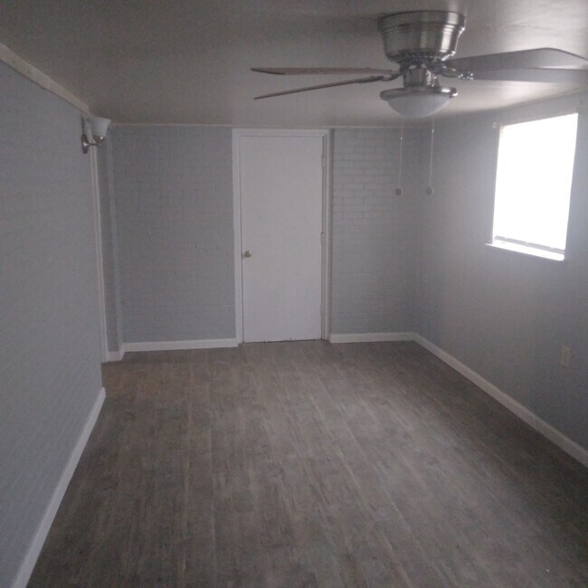 Laundry room - 12071 Constance St