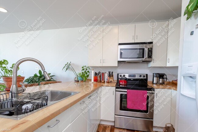 Foto del edificio - Studio, 1 bath Condo - 1200 East 11th St 3...