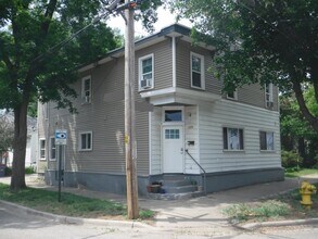 Building Photo - 237 Gold Ave NW