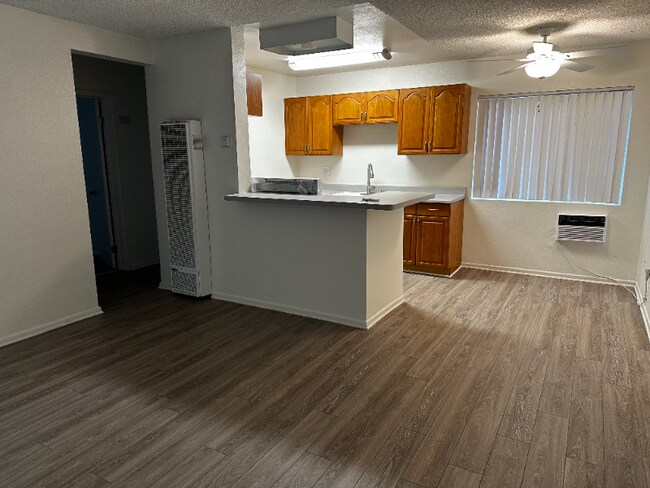 Foto del edificio - 1228 S Loara St