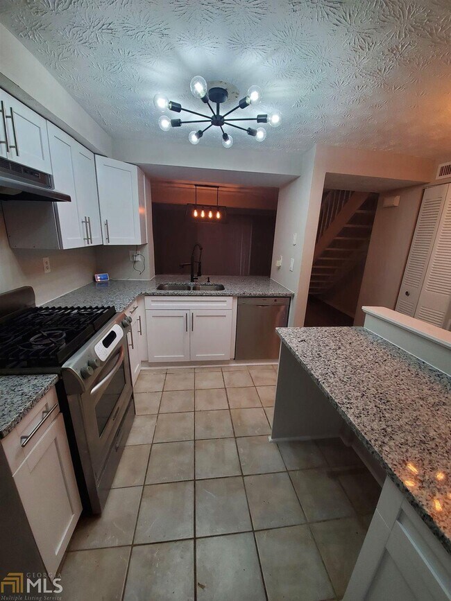 Building Photo - 845 Regal Path Ln