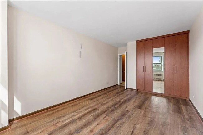 Foto del edificio - Newly Renovated 1 Bedroom 1 Bathroom  Avai...