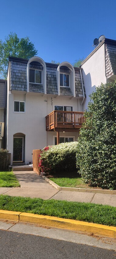 Primary Photo - 1632 Valencia Way