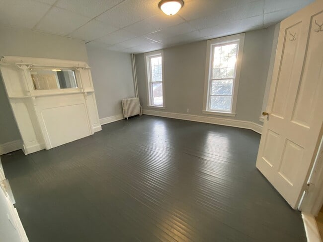 Foto del edificio - 1513 E Superior St