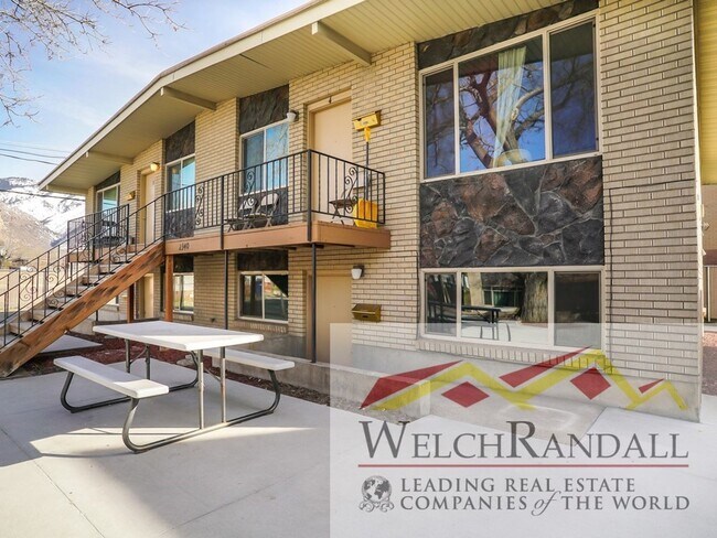 Foto del edificio - 2340 2nd St