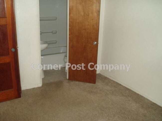 Foto del edificio - 2718 Garfield Ave SE
