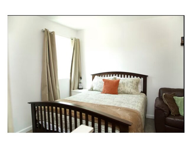 Foto del edificio - 187 W Center St