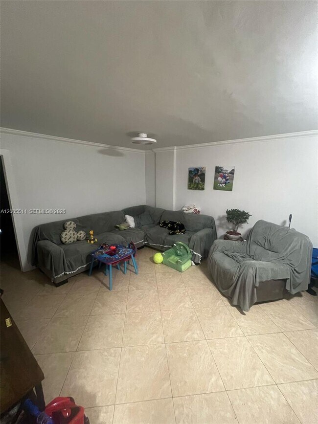Foto del edificio - 1515 NE 125th Terrace