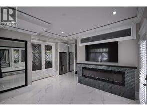 Building Photo - 7505 Kingsway