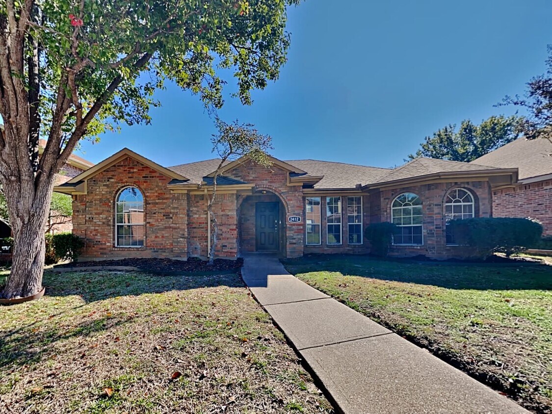 2412 Boardwalk Dr House Rental in Mesquite, TX