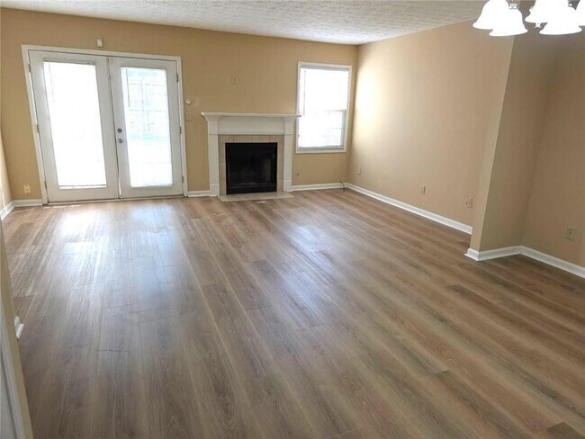 Building Photo - 2378 Cove Rd
