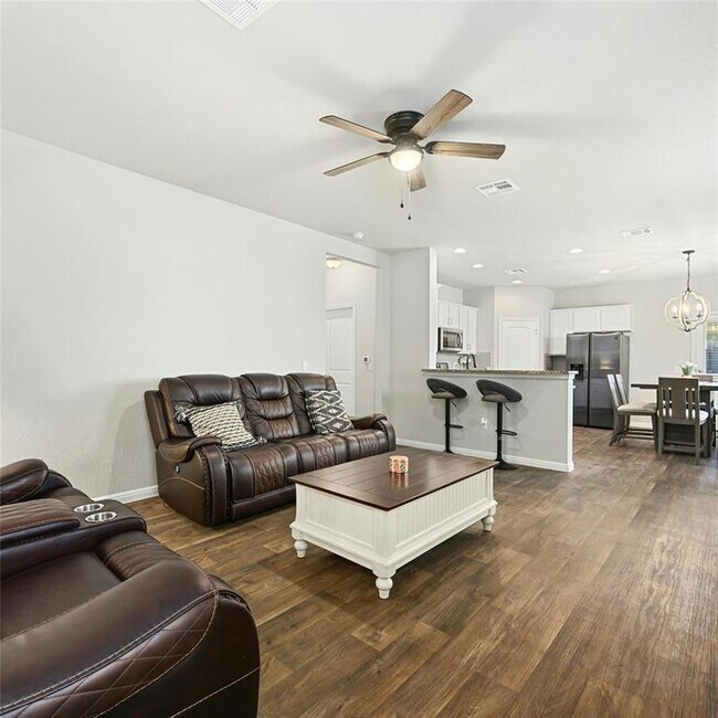 Foto del edificio - 324 Sandhill Piper St