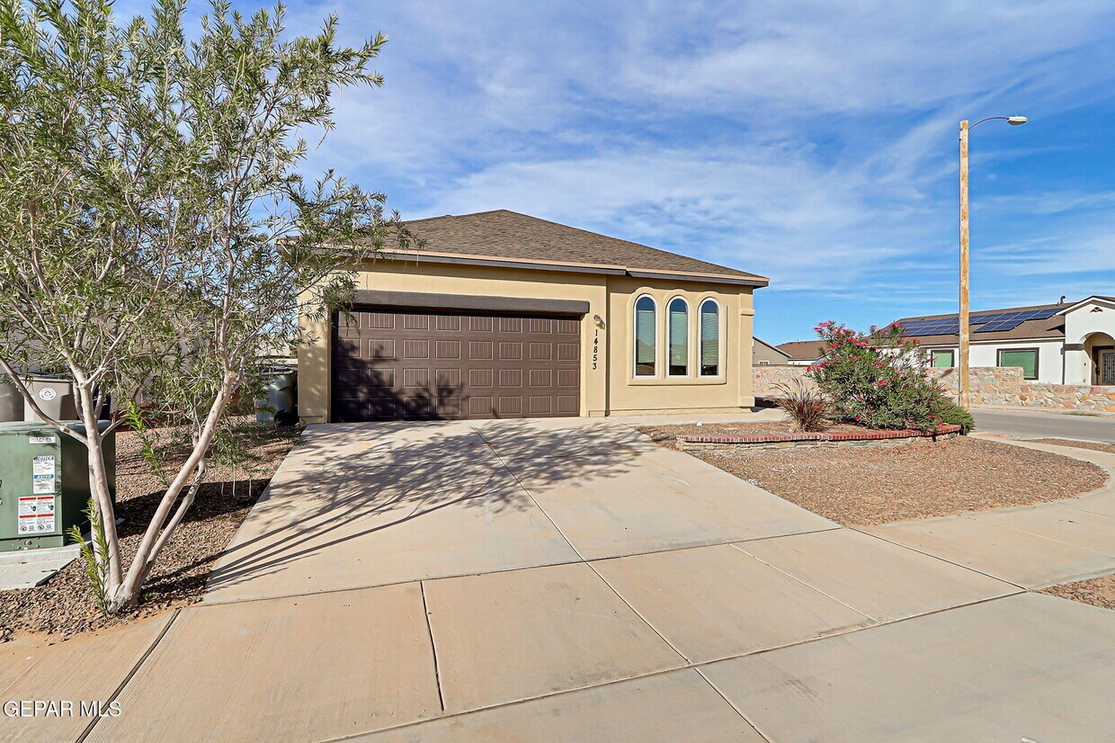 Foto principal - 14853 Tierra Escape Ave