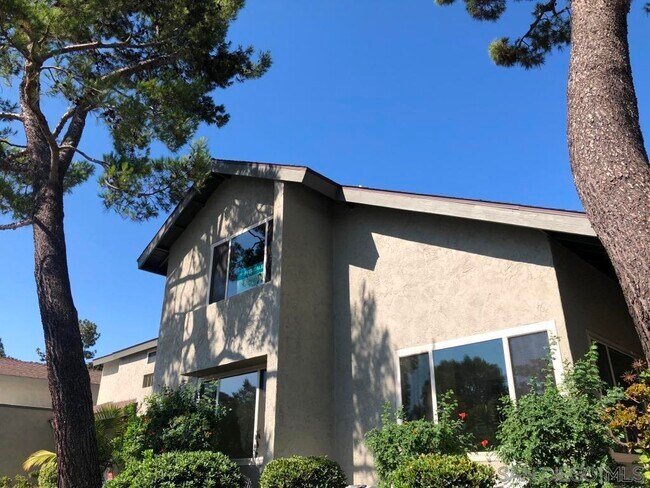 Building Photo - 10969 Clairemont Mesa Blvd