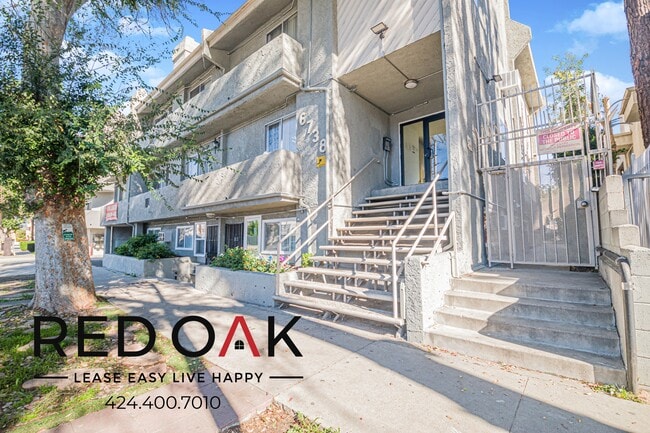 Building Photo - 6738 Independence Ave