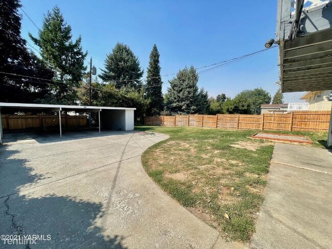 Foto del edificio - 5 br, 3 bath House - 4 N 40th Ave