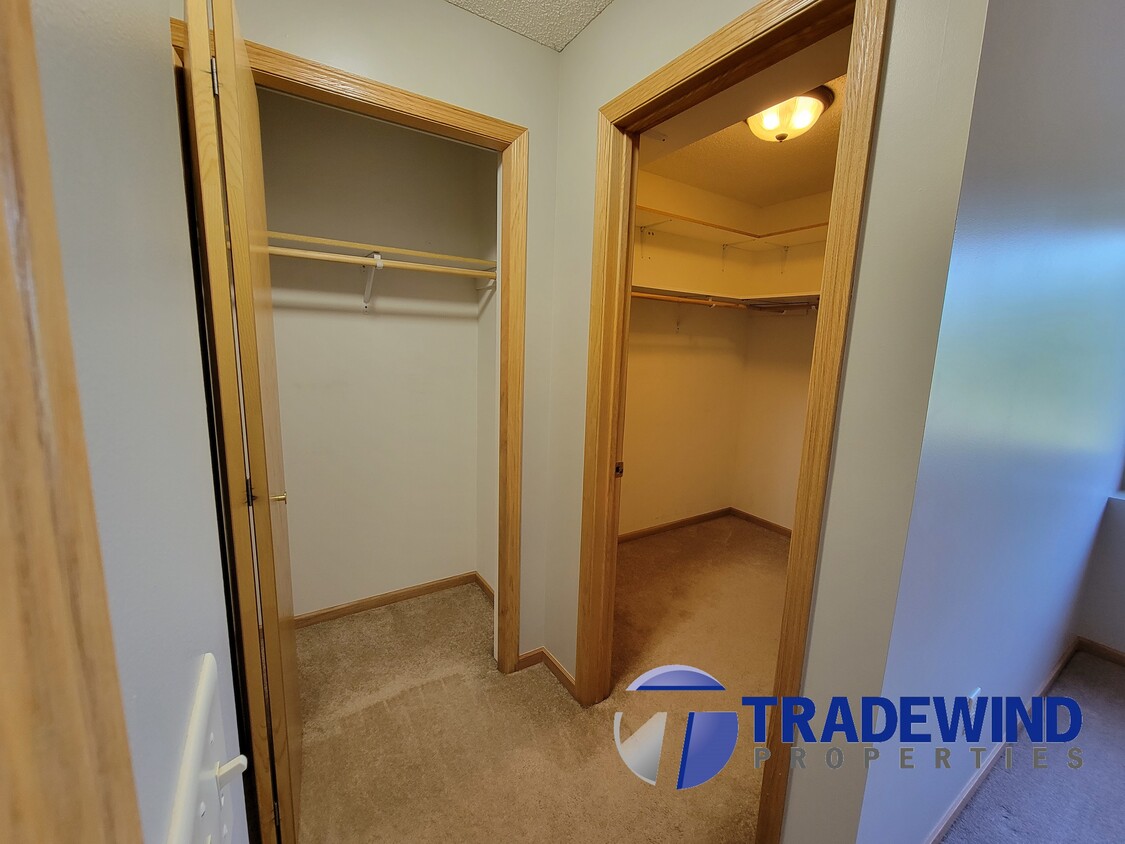 Foto principal - 9486 Talon Ct