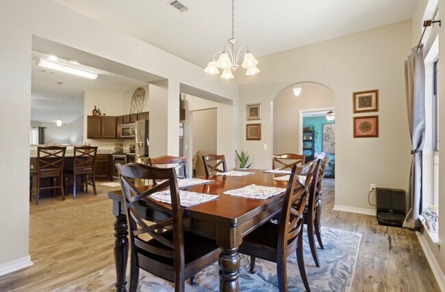 Foto del edificio - 2184 Liberty Loop Rd