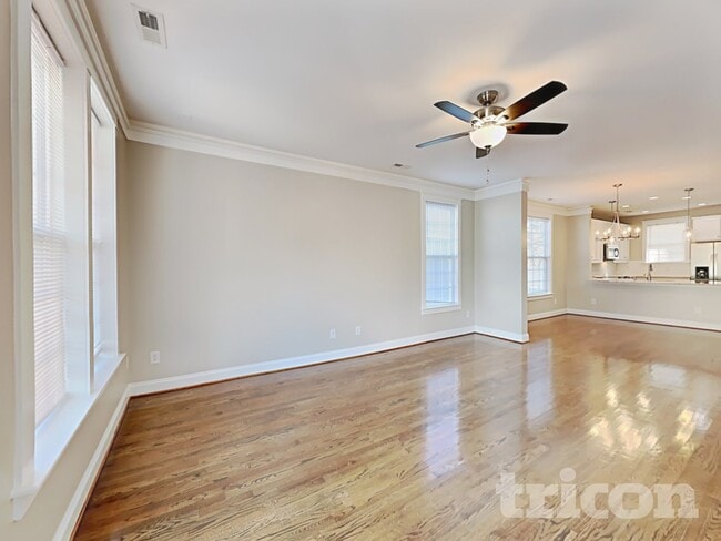 Foto del edificio - 150 E Morehouse Ave